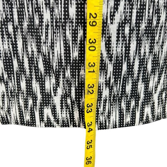 Trina Turk Dress Womens Size 4 Black White Mini Sheath Sleeveless Classic Chic - Picture 11 of 12